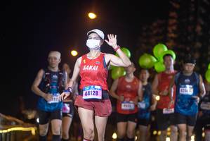 BIB: 425, 44128
                            <button type="button" onclick="openModal(18285041)" class="btn btn-primary btn-sm float-right btn-popup" data-toggle="modal" data-target=".modal-high-quality">
                        <i class="fas fa-shopping-cart"></i> Add to Cart
                    </button>
                                            <button type="button" onclick="isThisMe(18285041, true)" class="btn btn-success btn-sm float-right btn-popup btn-isme hidden" data-toggle="tooltip" data-placement="bottom" title="นี่คือรูปของคุณใช่ไหม คลิกที่นี่เพื่อเอาเข้าอัลบั้ม">
                        <i class="fas fa-plus"></i> Add to album
                    </button>
                    <button type="button" onclick="isThisMe(18285041, false)" class="btn btn-warning btn-sm float-right btn-popup btn-isnotme hidden">
                        <i class="fas fa-ban"></i> Remove from album
                    </button>